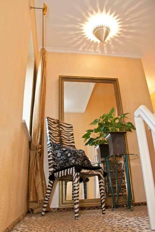 Lion Homestay มิวนิก ภายนอก รูปภาพ